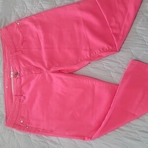 Celebridad Pink Fuchsia Rose Womens Capri Jeans. Size 15. Measures in Descriptio